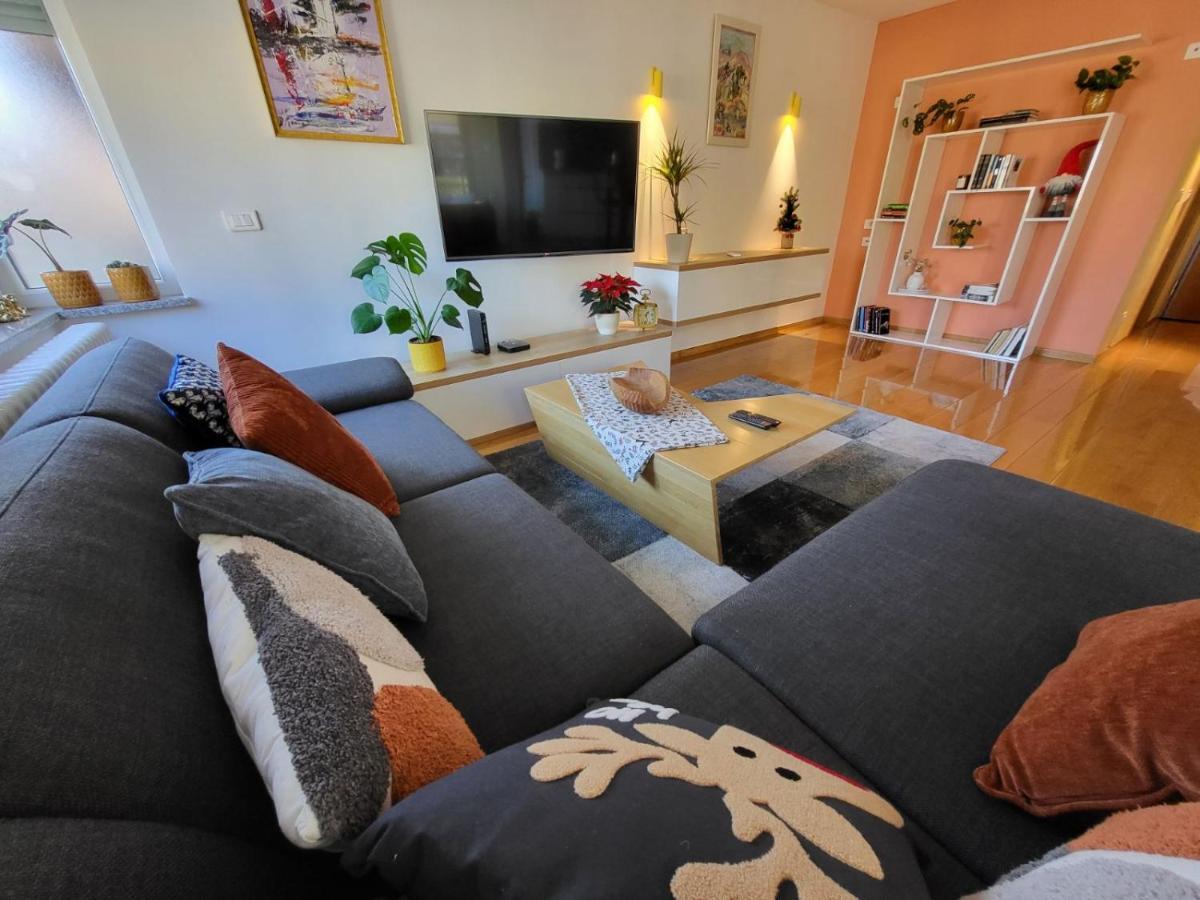 Apartman Bruna Self Check-In Osijek Ngoại thất bức ảnh